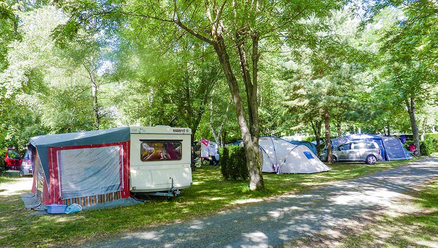 Parcela de caravana barata Ariège