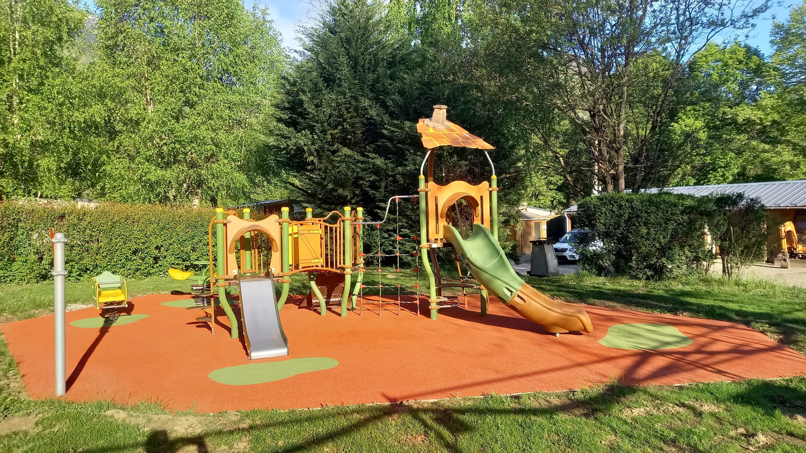 Parque infantil para acampar